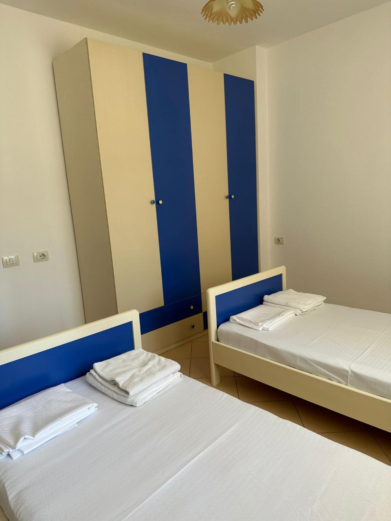 Renting House Vlorë Extérieur photo